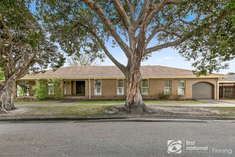 25 Baystone Drive, Cranbourne VIC 3977
