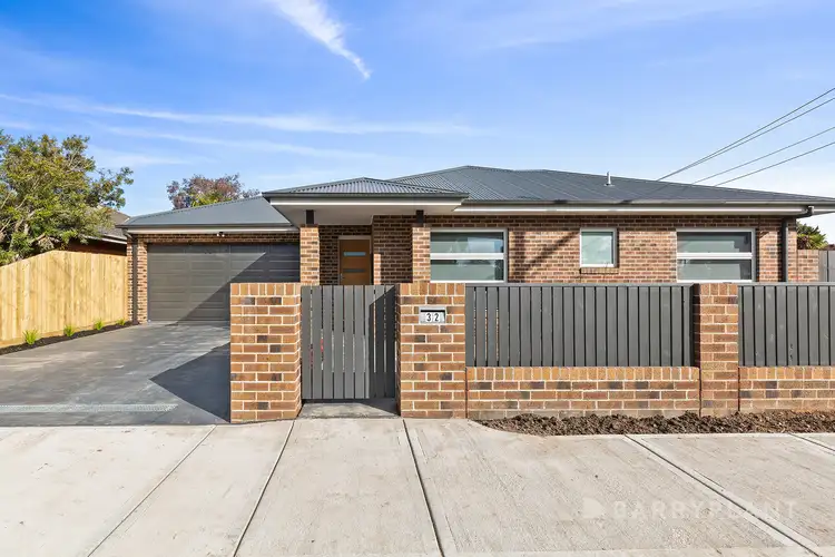 32 Henty Street, Pakenham VIC 3810