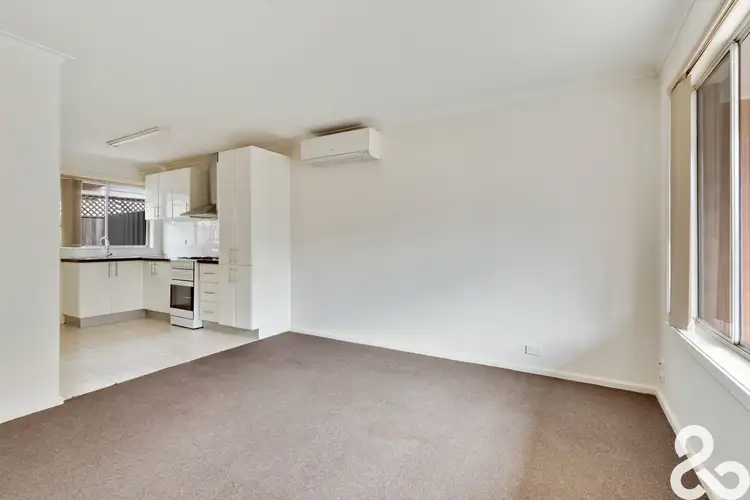 2/8 Leonard Street, Preston VIC 3072