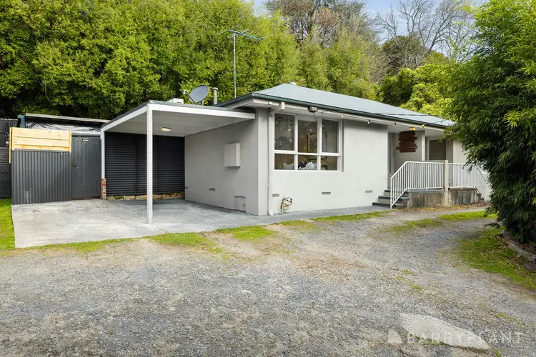 Main view of Homely unit listing, 2/52 Browns Road, Montrose VIC 3765