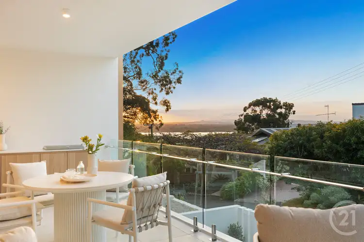 2/10 Natasha Avenue, Noosa Heads QLD 4567