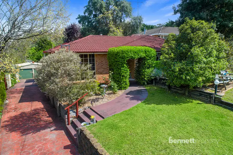 6 Nina Place, Kurrajong Heights NSW 2758