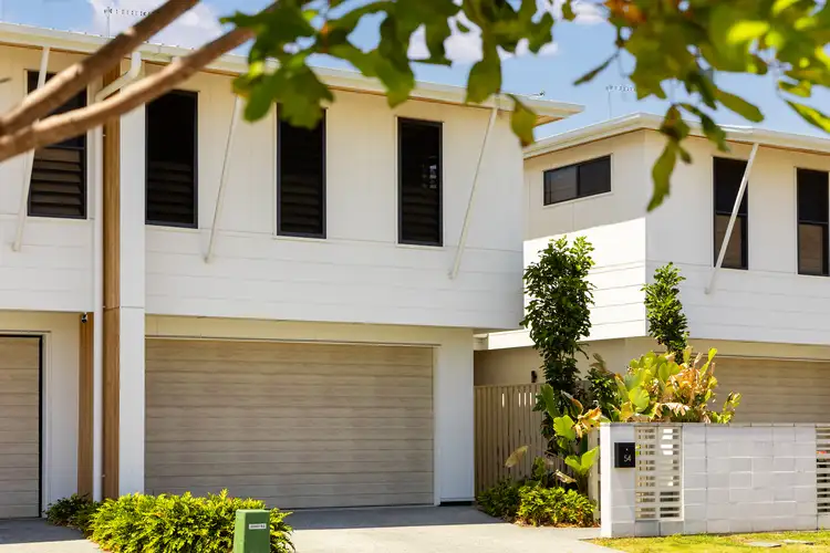 54 Whitehaven Road, Newport QLD 4020