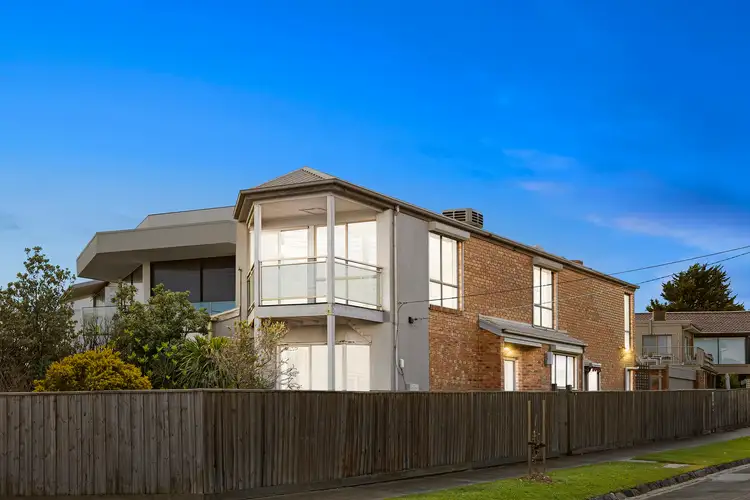 125 Beach Road, Parkdale VIC 3195