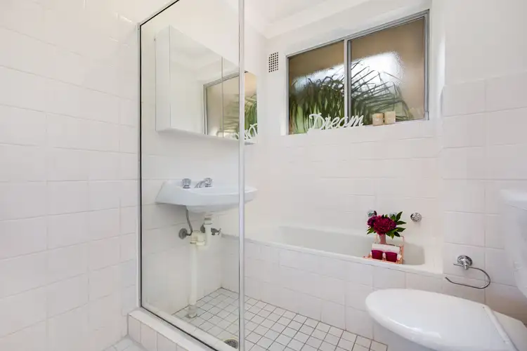 Fourth view of Homely apartment listing, 9/82-86 Undercliff Street, Neutral Bay NSW 2089