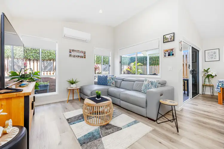 170/2-20 Island View Drive, Urangan QLD 4655
