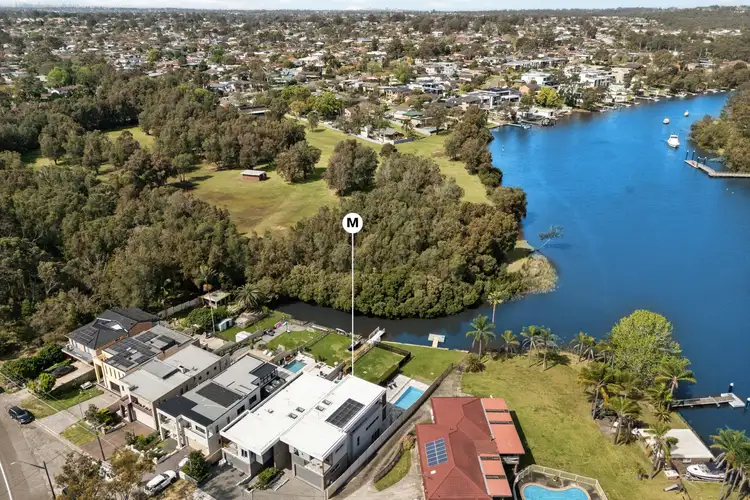 606 Henry Lawson Drive, East Hills NSW 2213
