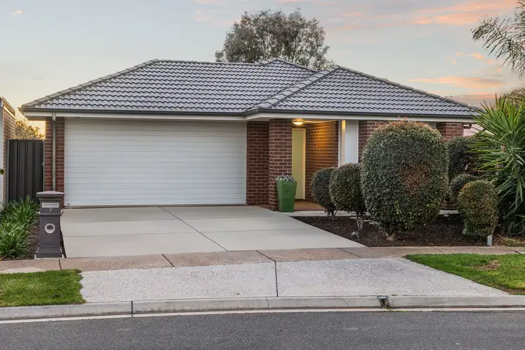 Second view of Homely house listing, 7 Gonis Circuit, Evanston Gardens SA 5116