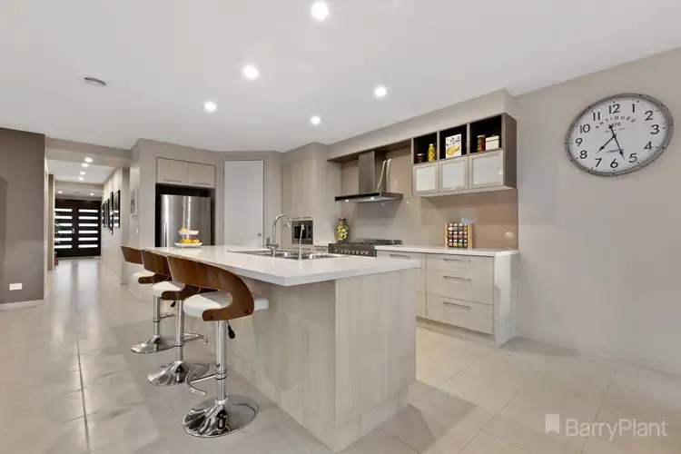 Third view of Homely house listing, 2 Spring Place, Drouin VIC 3818