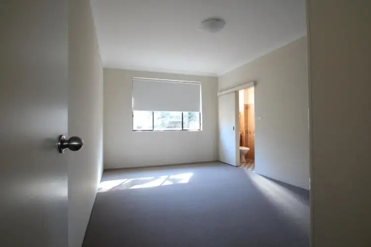 Fifth view of Homely unit listing, 4/62-64 The Avenue, Hurstville NSW 2220