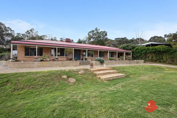 10 Ophelia Grove, Mount Nasura WA 6112