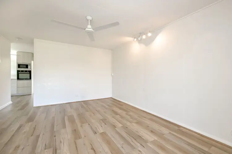 Fifth view of Homely semi-detached listing, 2/196 Greenslopes Street, Edge Hill QLD 4870