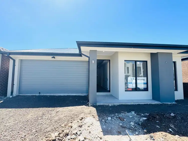 5 Rangeland Street, Mambourin VIC 3024