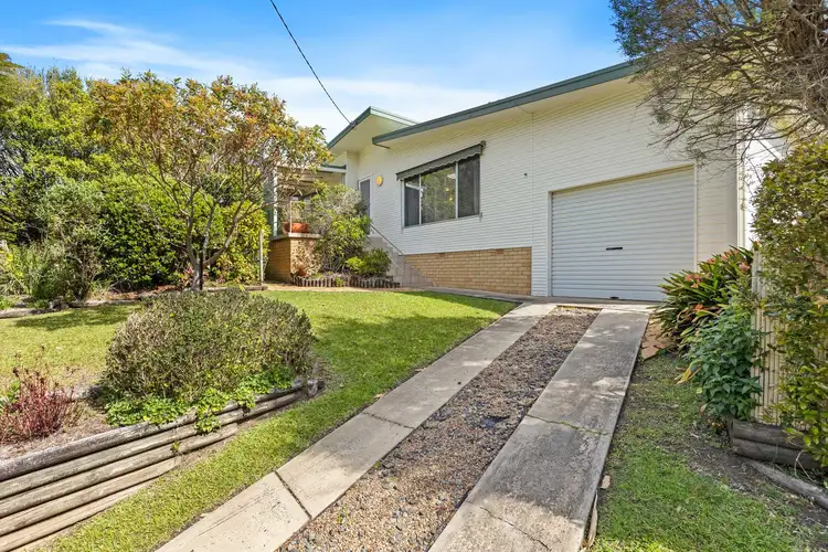 Second view of Homely house listing, 5 Lockhart Avenue, Mollymook Beach NSW 2539