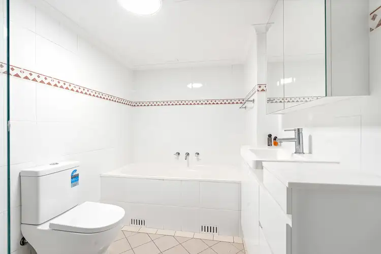 Fifth view of Homely unit listing, 28/2-26 Wattle Crescent, Pyrmont NSW 2009