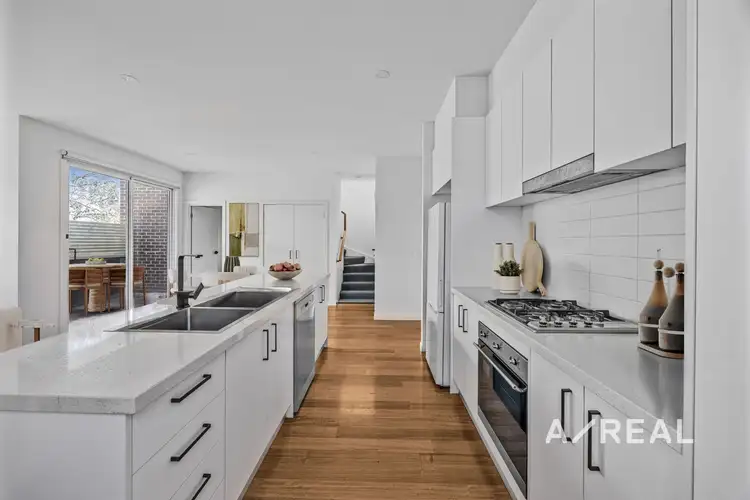 5/2 Donald Avenue, Essendon VIC 3040