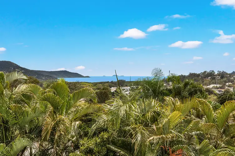 Fourth view of Homely house listing, 1 Daydream Court, Cannonvale QLD 4802