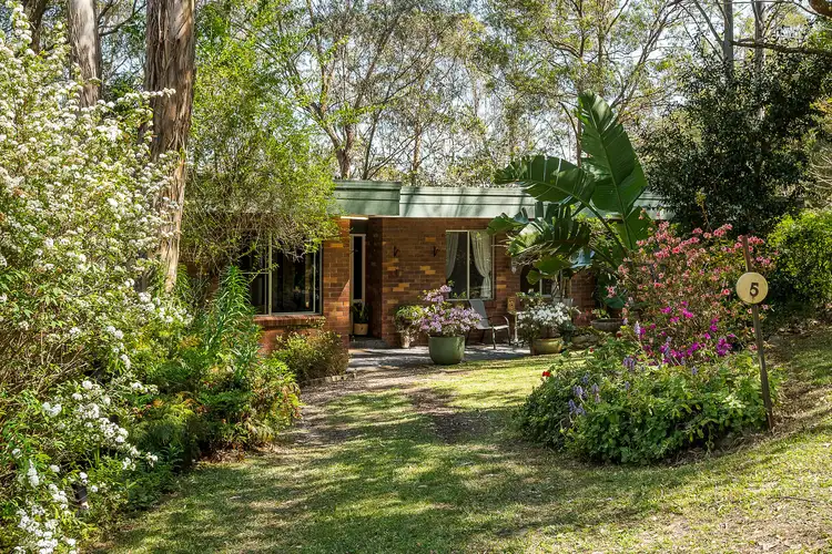 5 Bateson Road