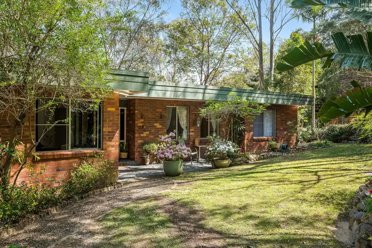 5 Bateson Road, Mount Nebo QLD 4520