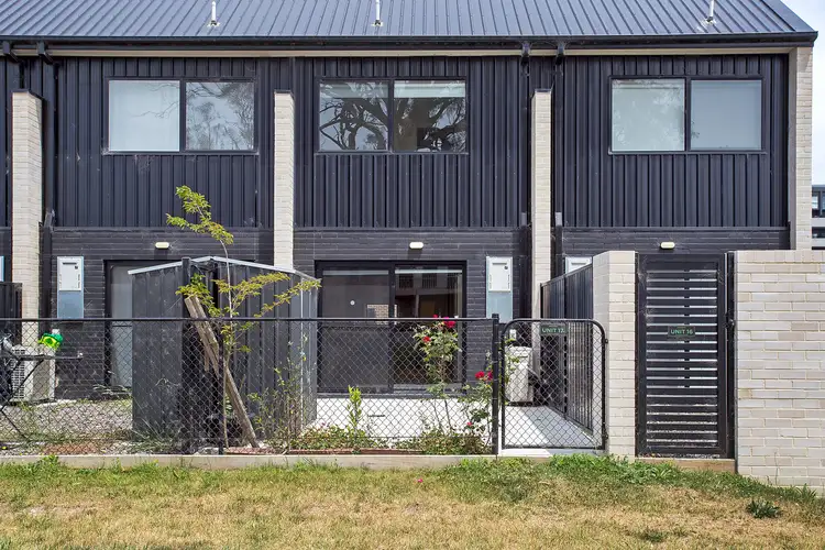 17/10 Margules Crescent