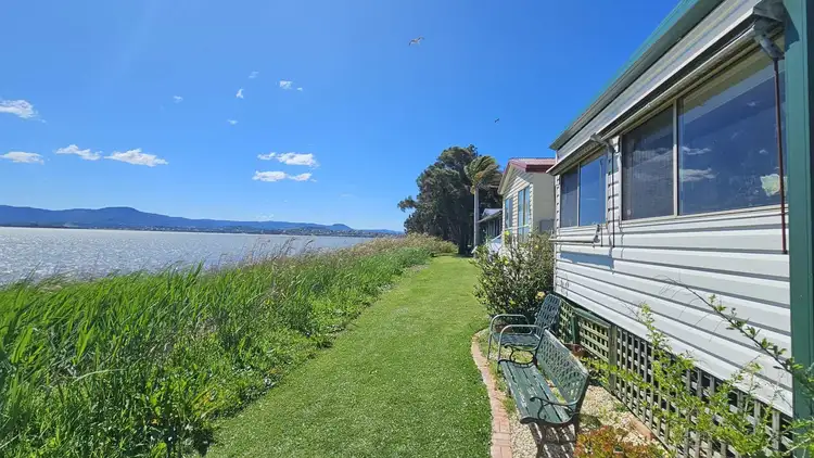 819/138 Windang Road