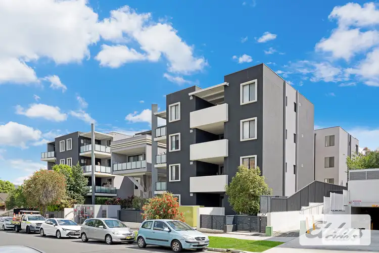 32/8-12 Robilliard Street, Mays Hill NSW 2145