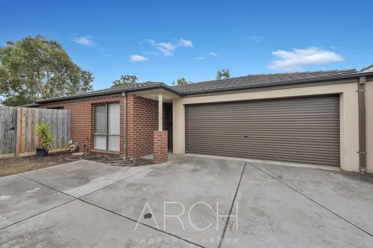 1/50 Pomegranate Way, Pakenham VIC 3810
