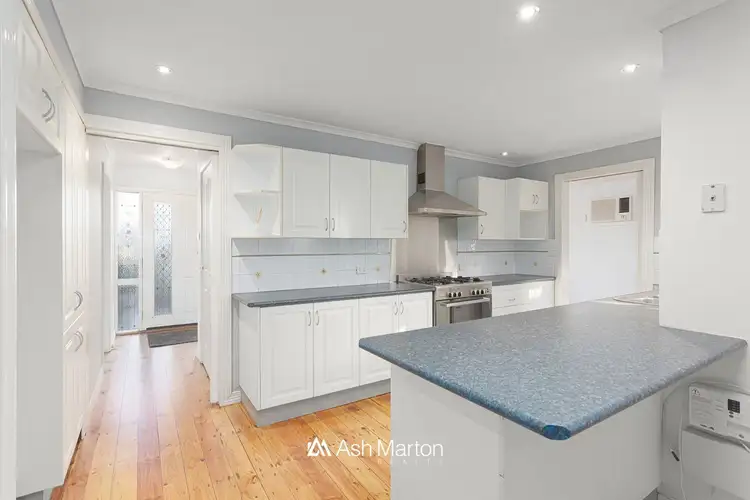 Third view of Homely house listing, 8 Jindalee Court, Frankston VIC 3199