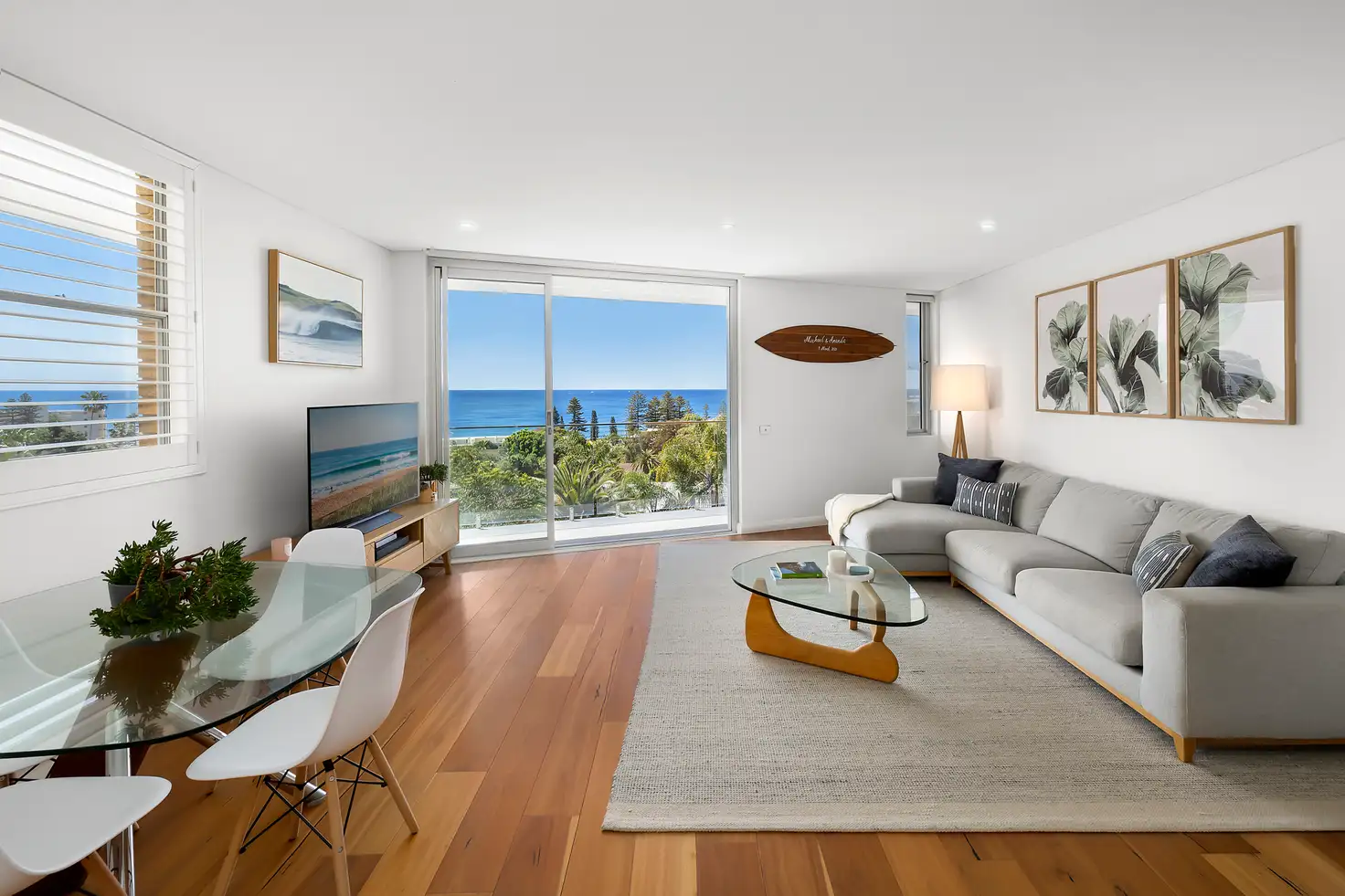 Main view of Homely unit listing, 2/14 Graylind Close, Collaroy NSW 2097