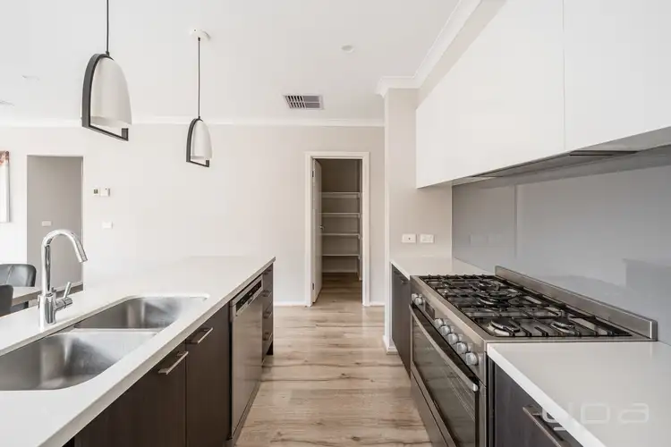 Fourth view of Homely house listing, 18 Allunga Way, Werribee VIC 3030
