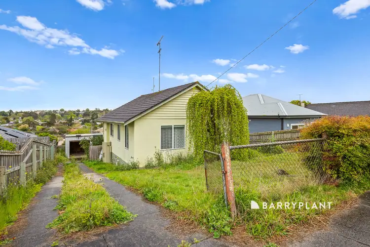25 Burton Street, Warragul VIC 3820