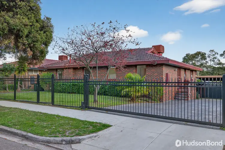 13 Sandhurst Avenue, Doncaster East VIC 3109