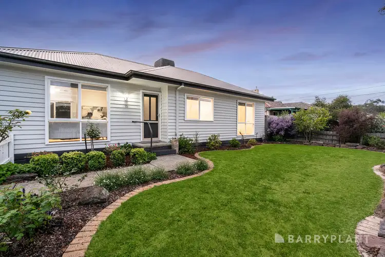 15 Lena Grove, Kilsyth VIC 3137