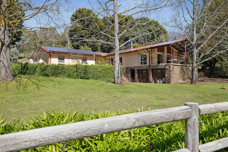 16 Hollands Creek Road, Cudlee Creek SA 5232
