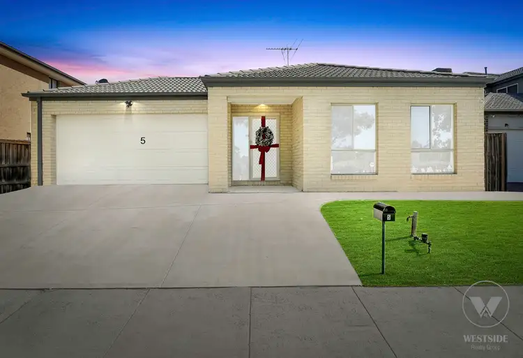 5 Float Place, Point Cook VIC 3030