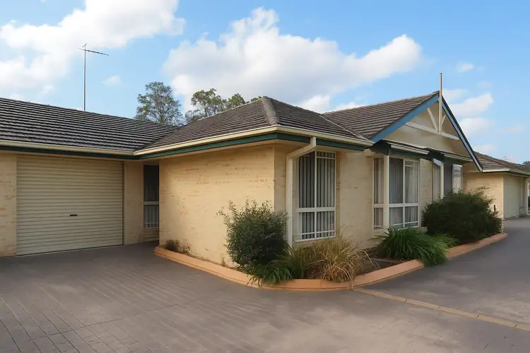 4/31-33 Tungarra Road, Girraween NSW 2145