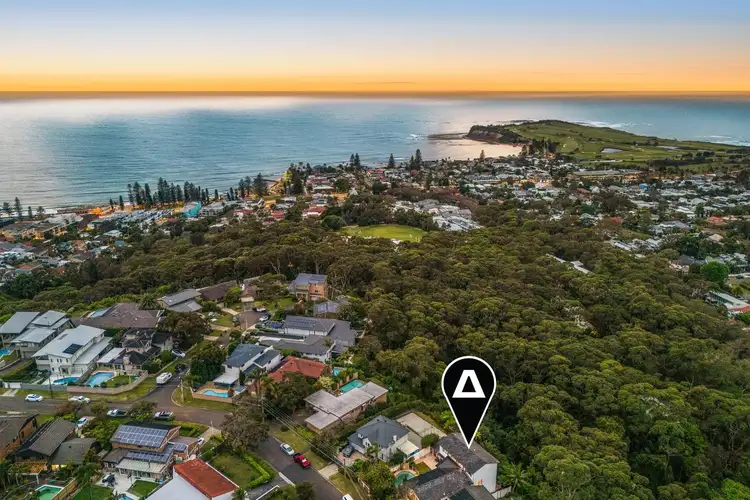 Second view of Homely house listing, 8 Duncan Crescent, Collaroy Plateau NSW 2097