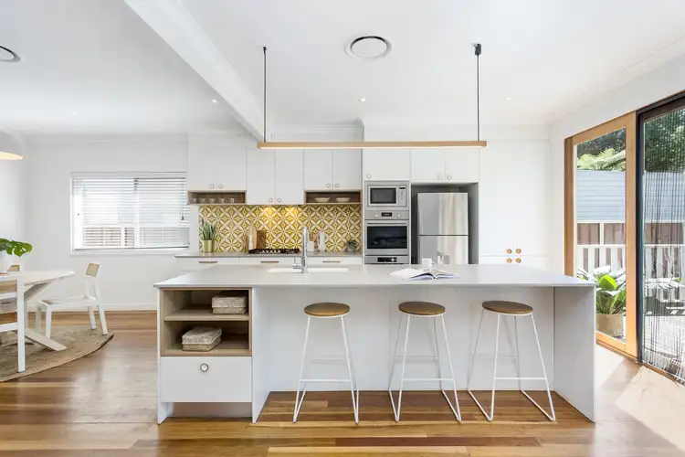 39 Phillips Crescent, Mangerton NSW 2500