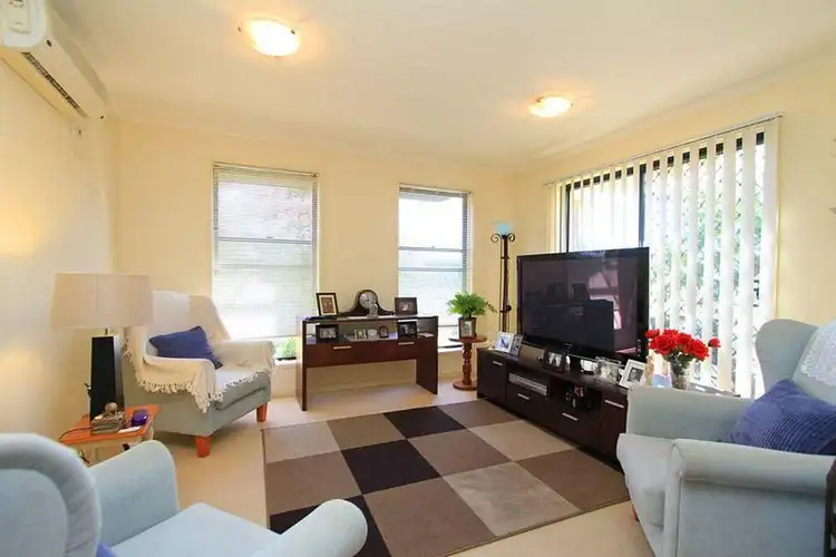 Second view of Homely townhouse listing, 1/22 Mulqueeny Street, Wodonga VIC 3690