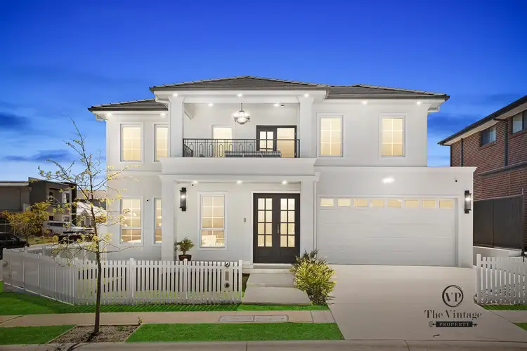 6 Robert Ingham Drive, Catherine Field NSW 2557