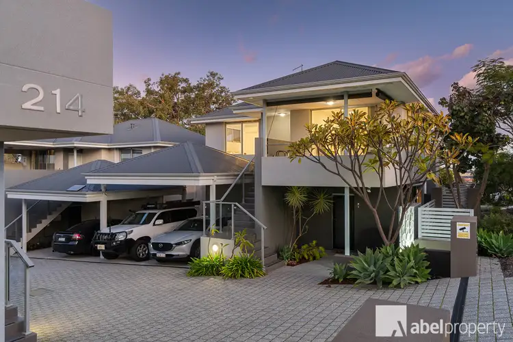 1/214 Edinboro Street