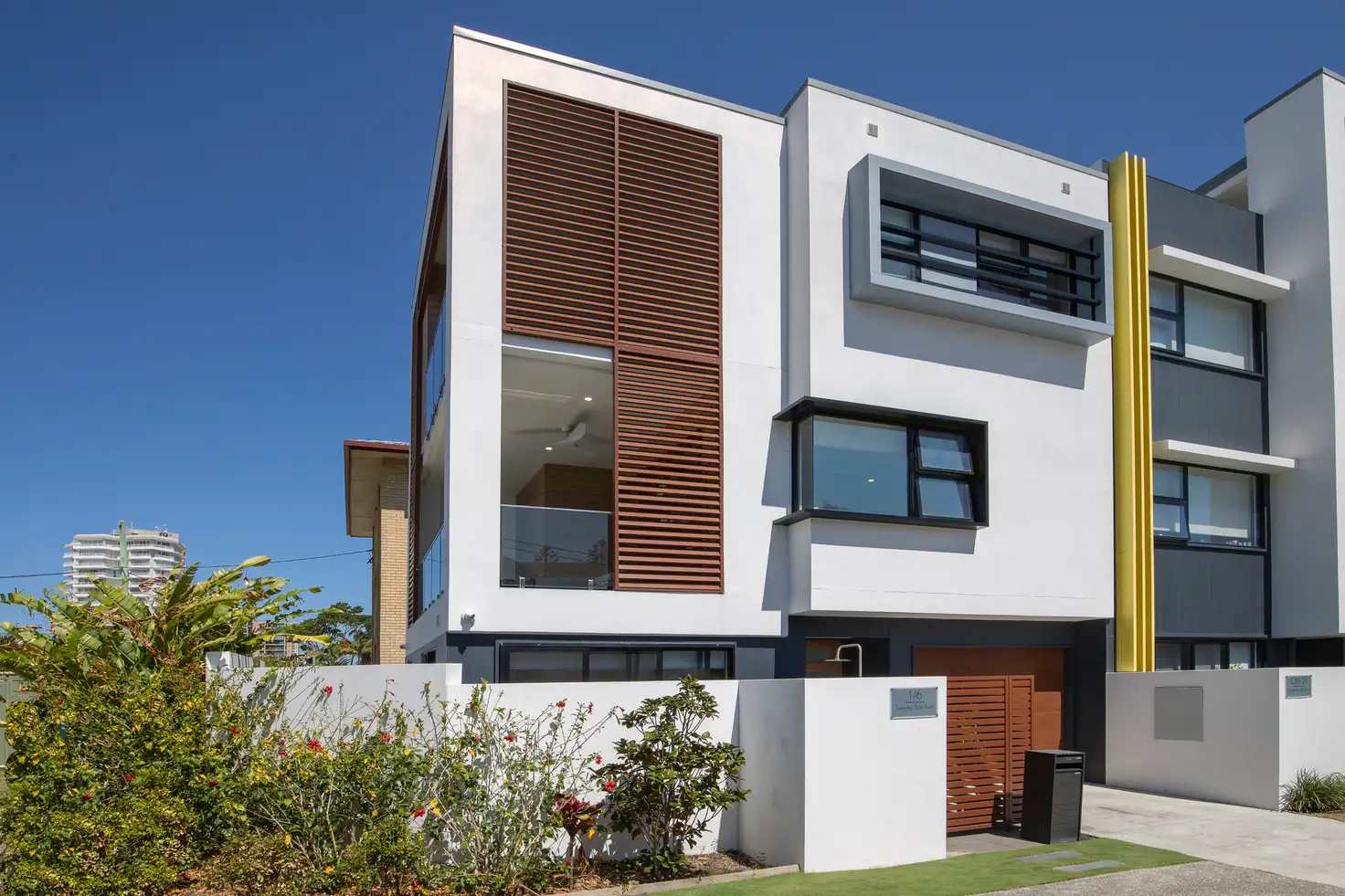 Main view of Homely townhouse listing, 1/6 Twenty First Avenue, Palm Beach QLD 4221