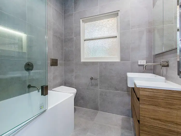 Fifth view of Homely unit listing, 1/10 Duckham Street, Blackburn VIC 3130