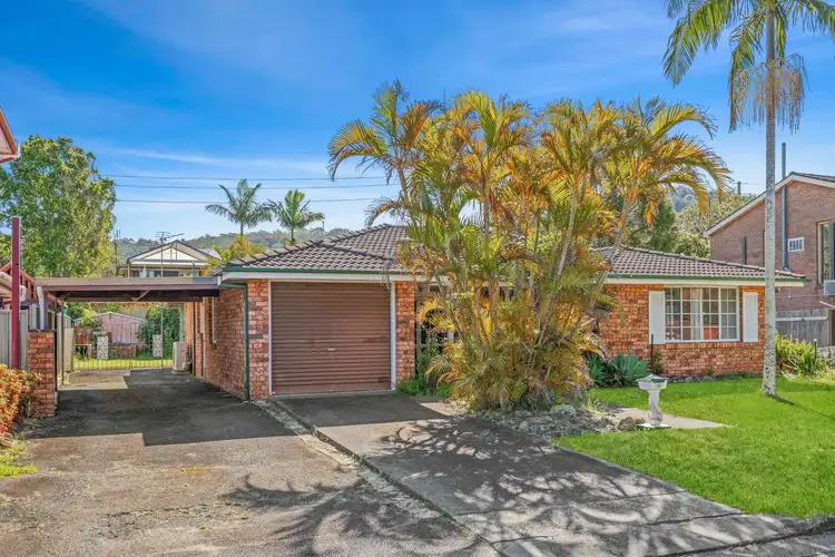 16 Uratta Street, West Gosford NSW 2250