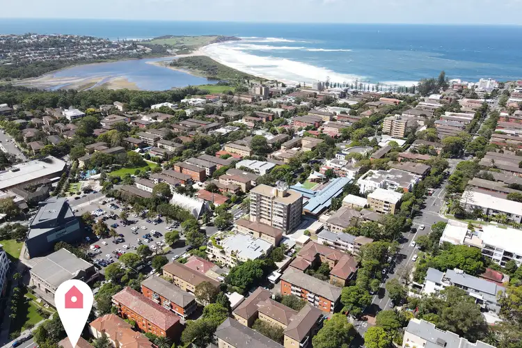 Third view of Homely apartment listing, 3/35 Oaks Avenue, Dee Why NSW 2099