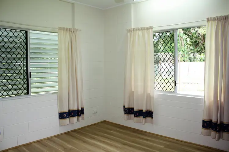Fifth view of Homely semi-detached listing, 2/110 Toogood Road, Woree QLD 4868
