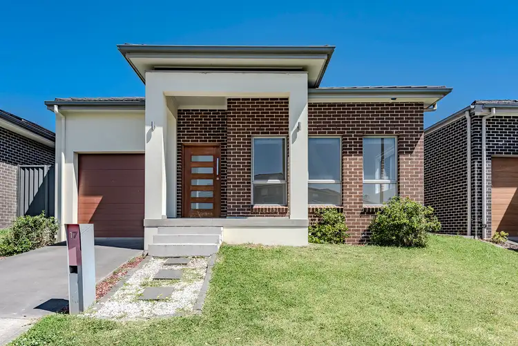 17 Guardian Way, Jordan Springs NSW 2747