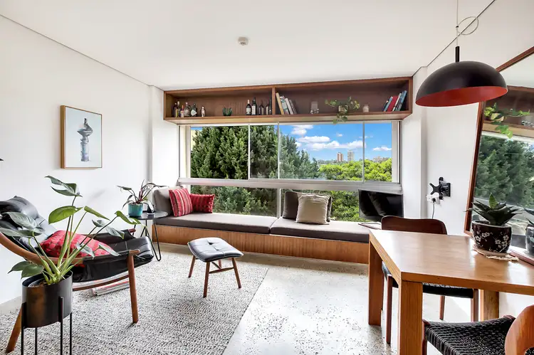 Main view of Homely studio listing, 43/50 Roslyn Gardens, Elizabeth Bay NSW 2011