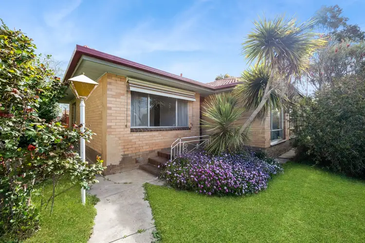 35 Black Street, Long Gully VIC 3550