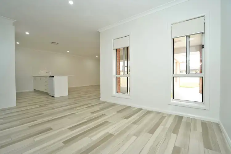 Fourth view of Homely villa listing, 8A Davidson Place, Griffith NSW 2680
